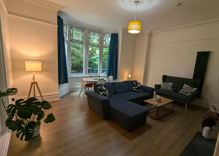 Elm Stays - Moseley Village