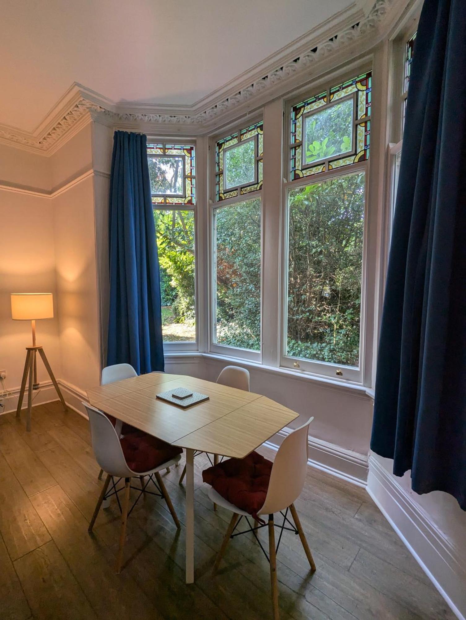 Elm - Moseley Village Apartment